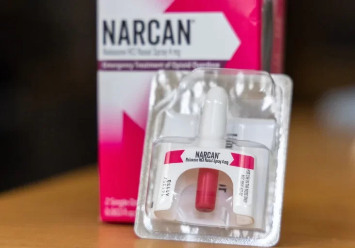 Narcan doses delivered to Arizona schools for opioid crisis prevention.